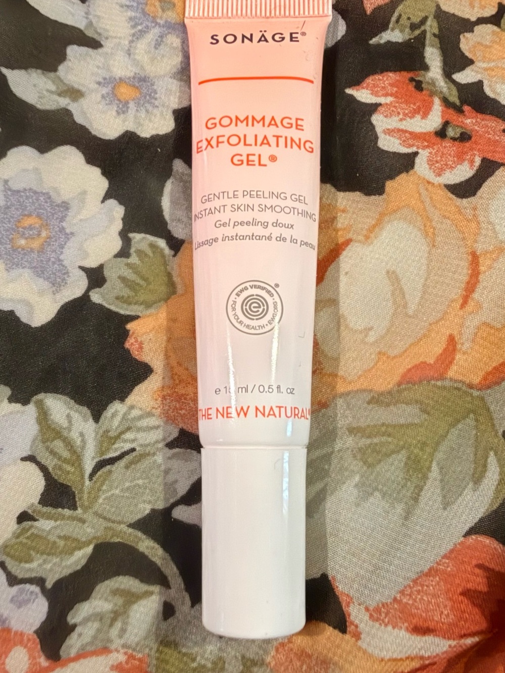 Sonâge Pink Gommage Exfoliating Gel – Gentle Peeling Gel for Smooth Skin